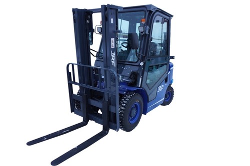 Дизельный вилочный погрузчик TRF D25-4M
