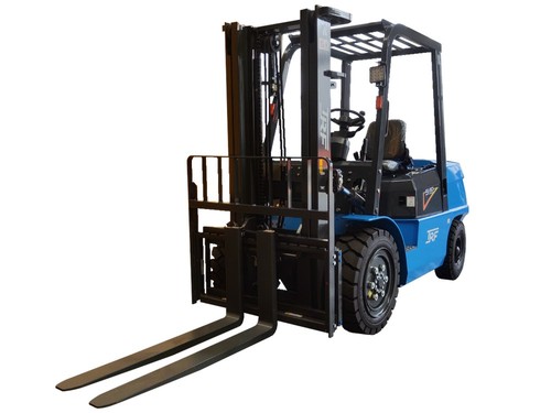 Дизельный вилочный погрузчик TRF D20-3X5